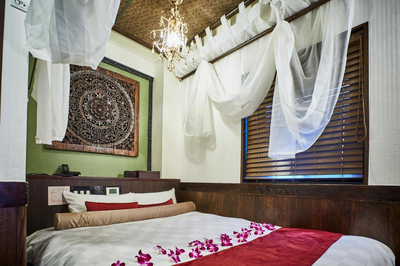 Petit Bali Ikebukuro (Adults Only) Otel Tokyo Dış mekan fotoğraf